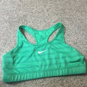 Green XL Nike sports bra