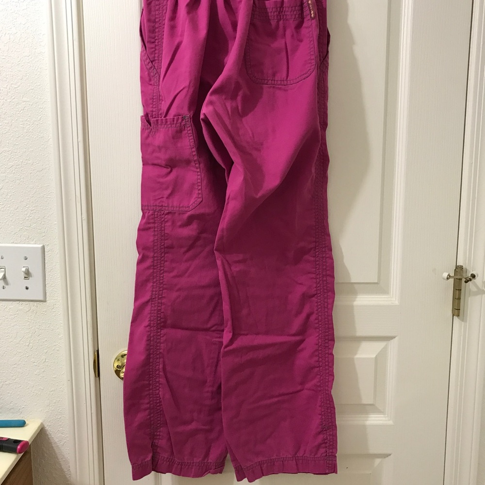 Koi pink scrub set