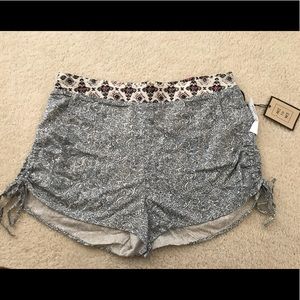 NWT CUTE PACSUN SHORTS!!! SIZE MEDIUM!!!