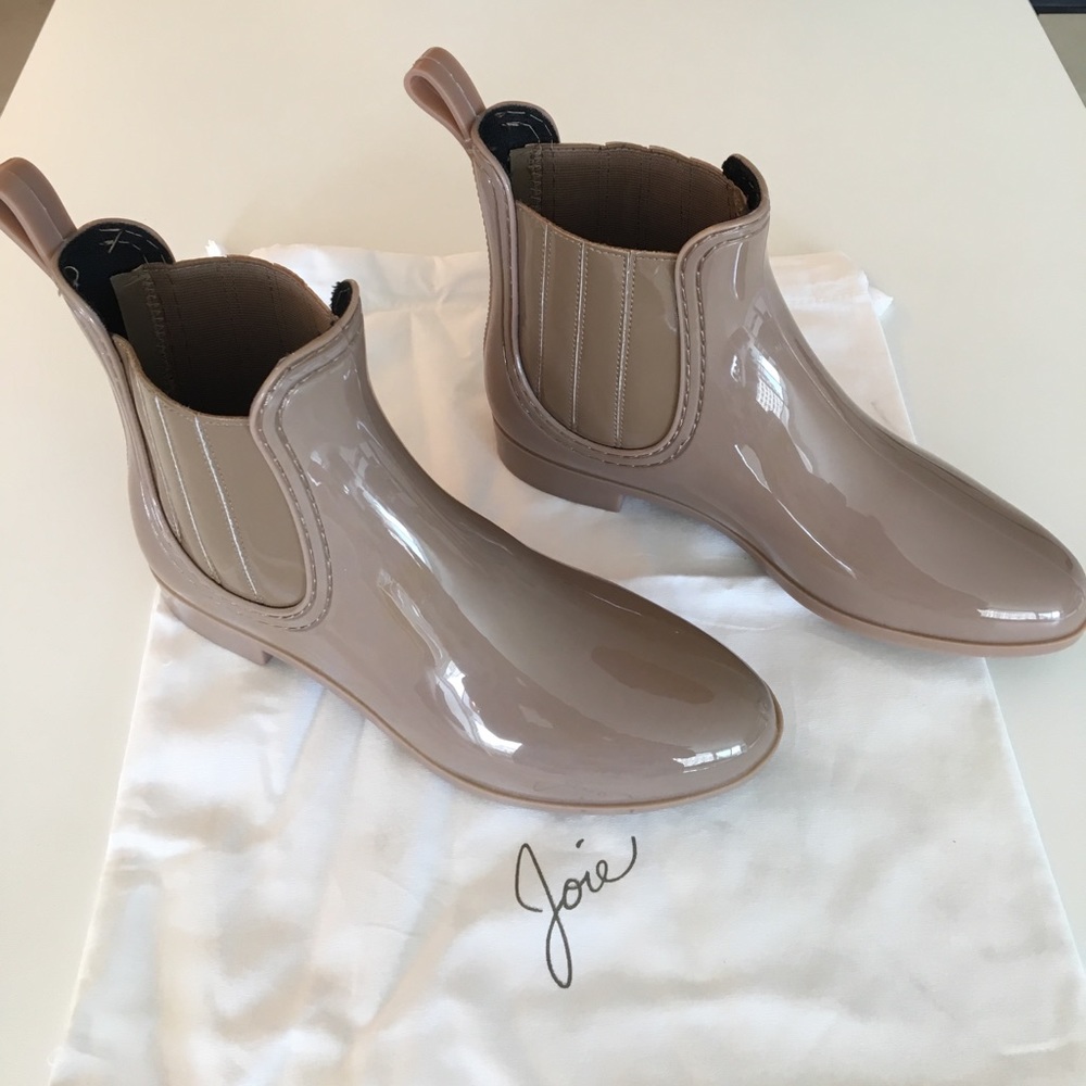NWT Joie Kara Rain Boots in Gesso Size 38 (8)