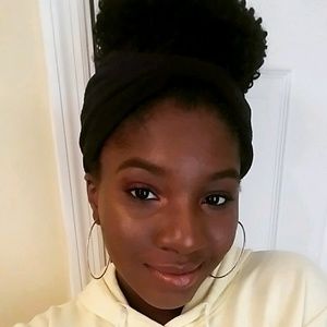 Meet your Posher, Xamari
