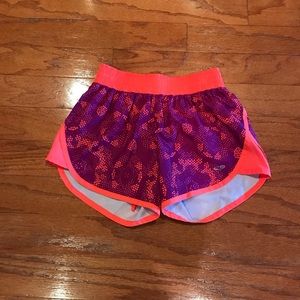 Awesome Champion shorts! Key holder inside. XS.