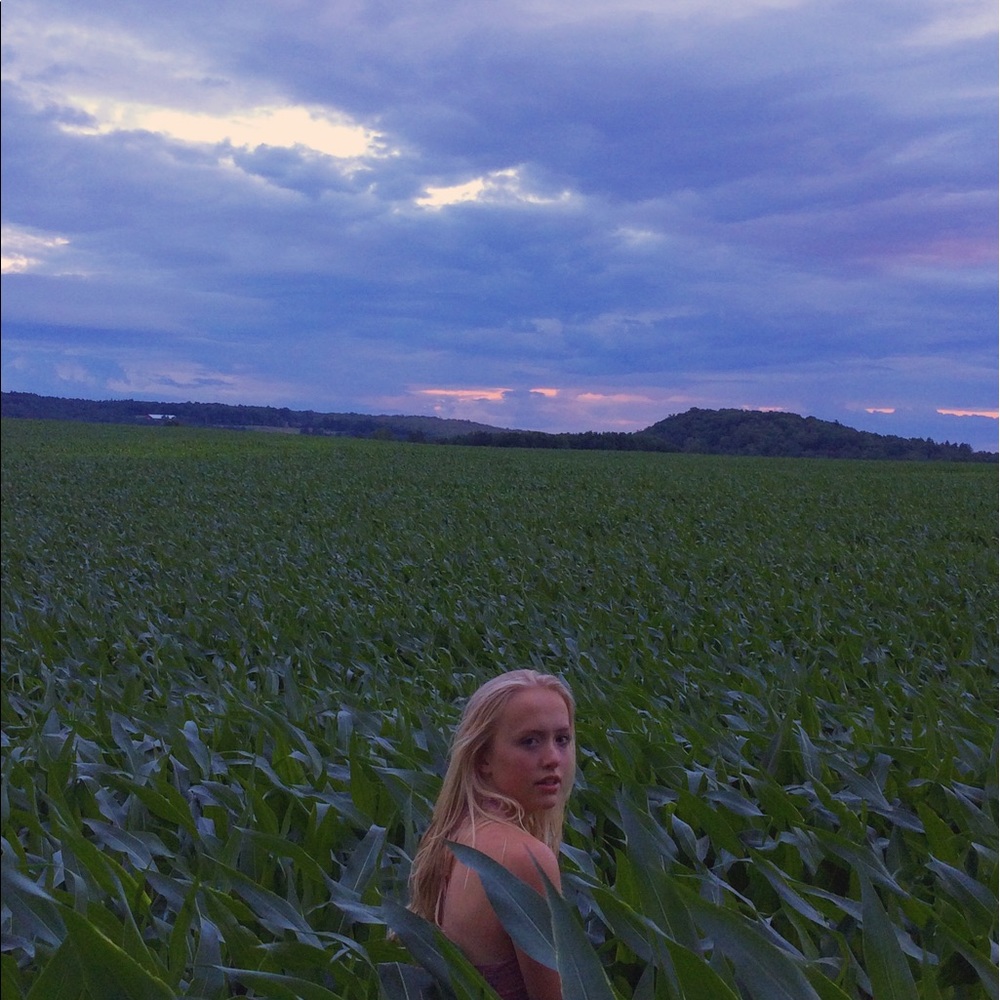 Meet your Posher, Anika