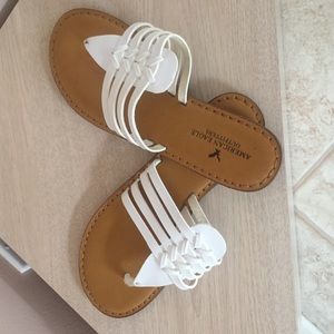 American Eagle flip flops
