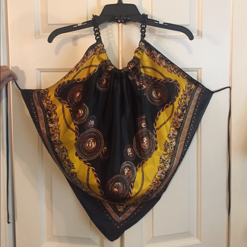 Backless scarf top