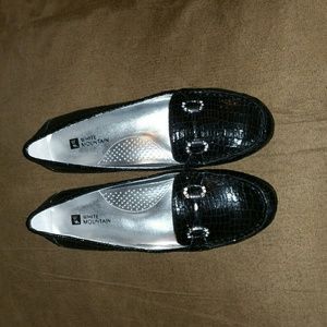 Brand new black dress flats
