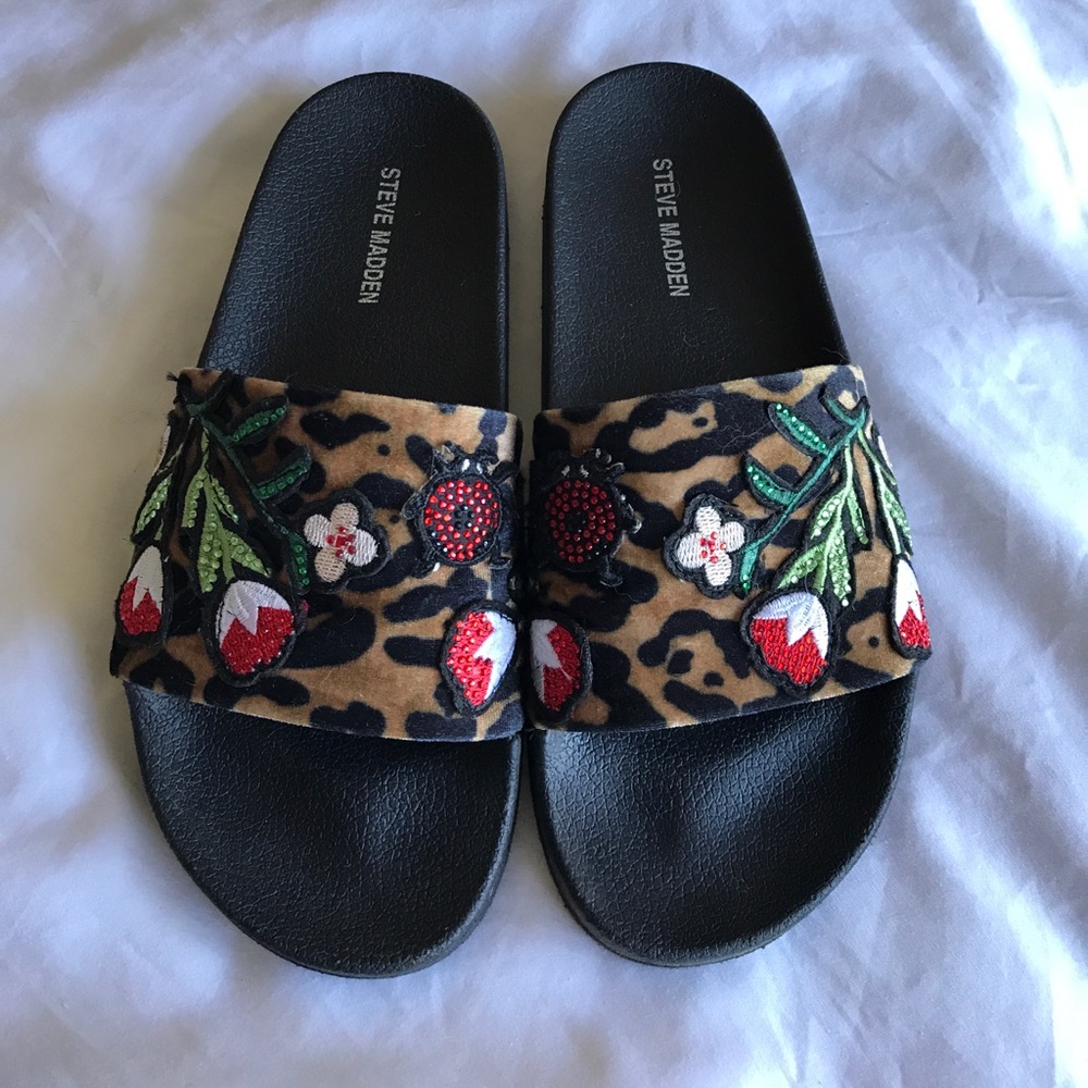 Steve Madden Leopard/Floral Slides