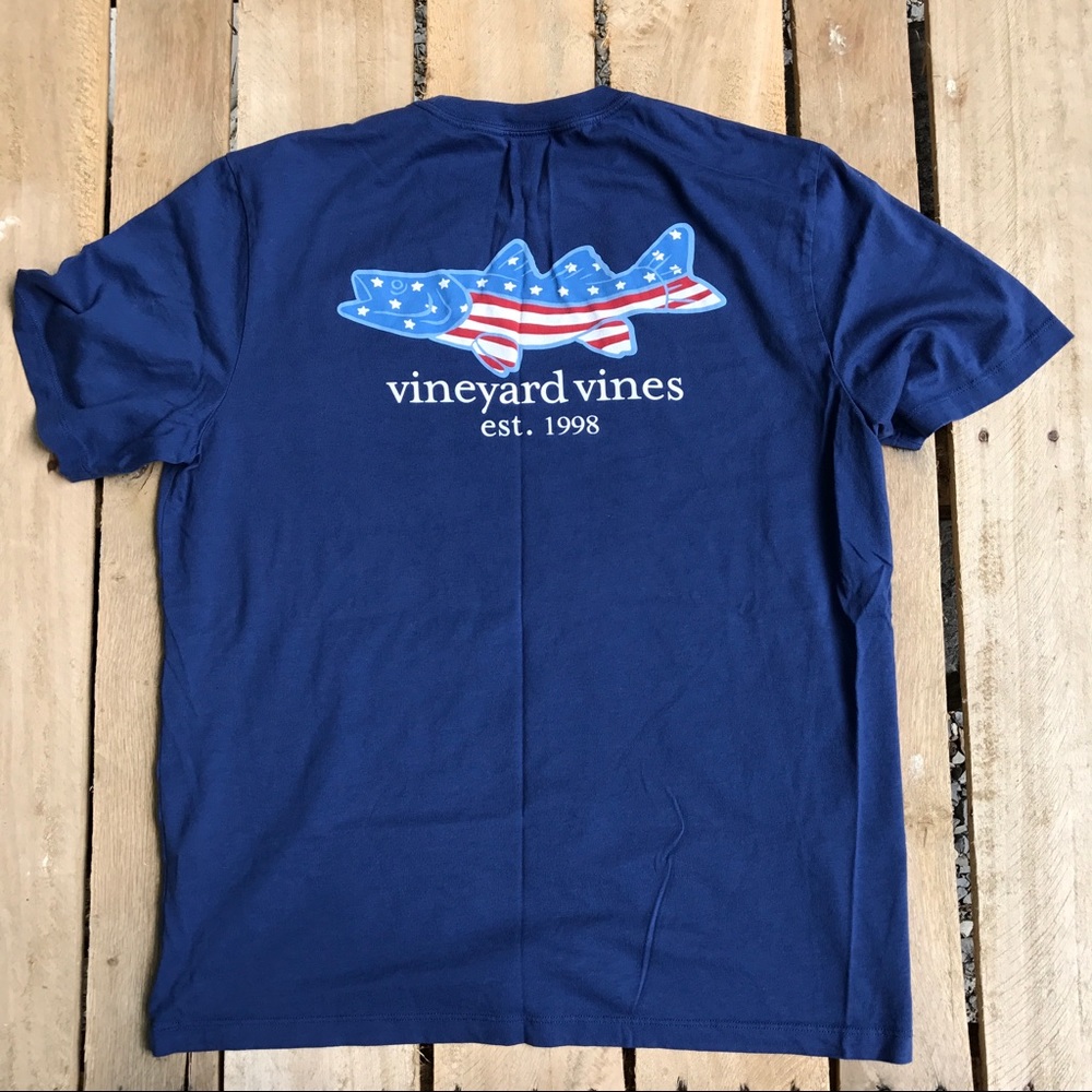 Vineyard Vines Flag Fish Tee