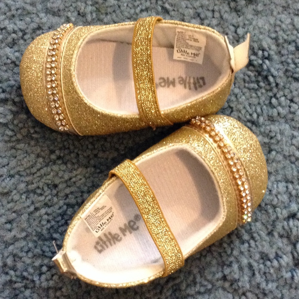 Gold baby girl shoes