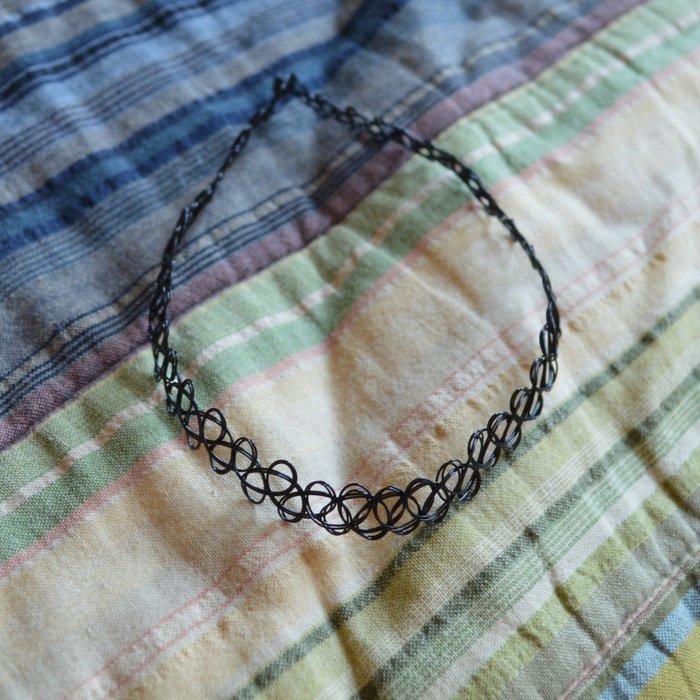 90's Choker