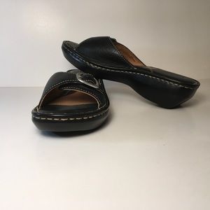 Born  black sandals size 9, 1" platform, 2" heel