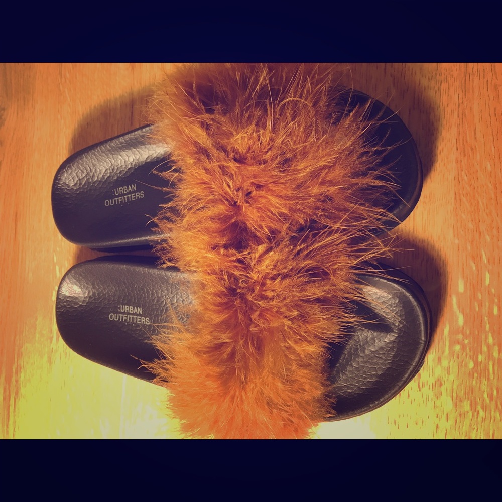 Fur slide sandal