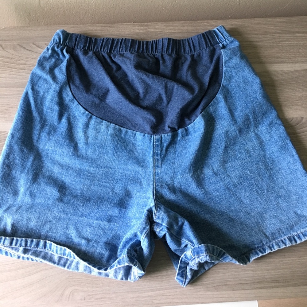 Maternity shorts jeans