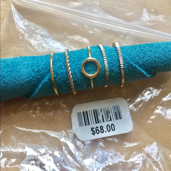 Anthropologie Jewelry - NWT anthropologie dainty rings Anthropologie Jewelry - NWT anthropologie dainty rings
