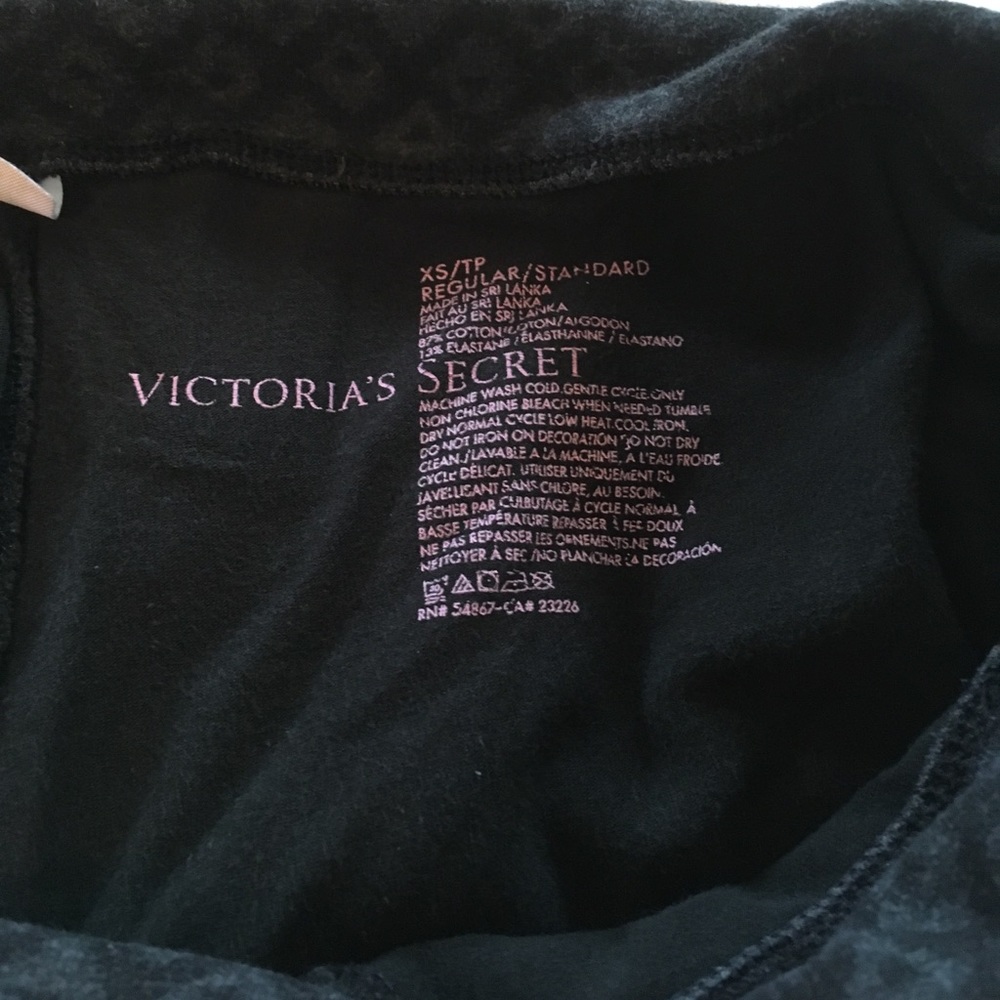 EXCELLENT DEAL! Victoria's Secret black leggings - Picture 3 of 3