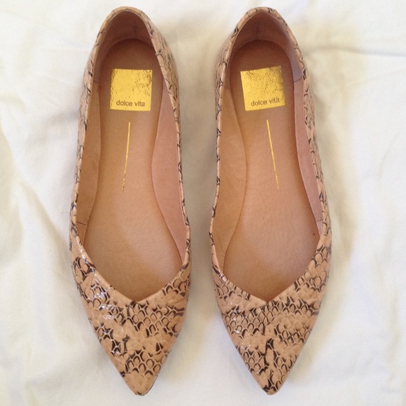 Dolce Vita Shoes - ✨HOST PICK✨ Dolce Vita Flats