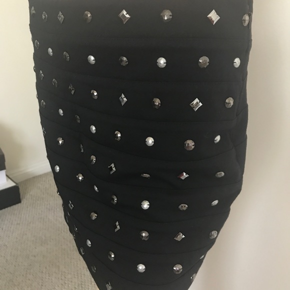 Express Skirt - Picture 2 of 4