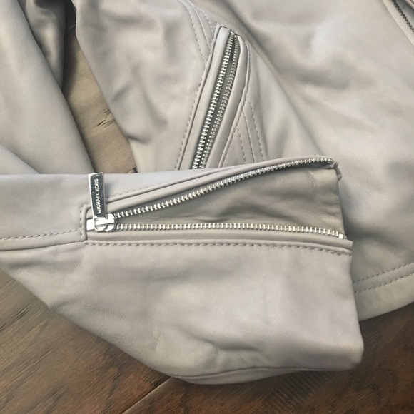 NEW Michael Kors Leather Light Gray Moto Jacket M - Picture 2 of 7