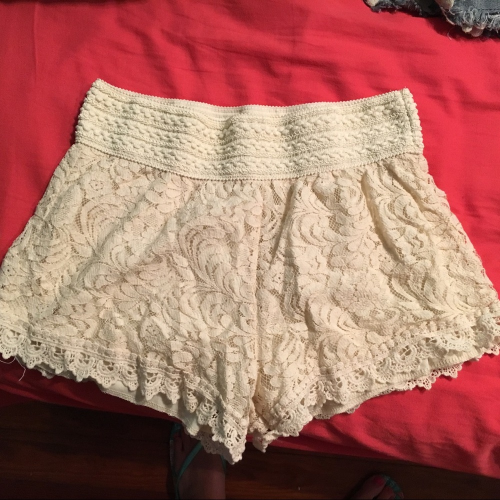 Lace white shorts