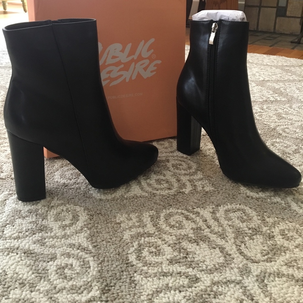 Presley Ankle Boots in Black