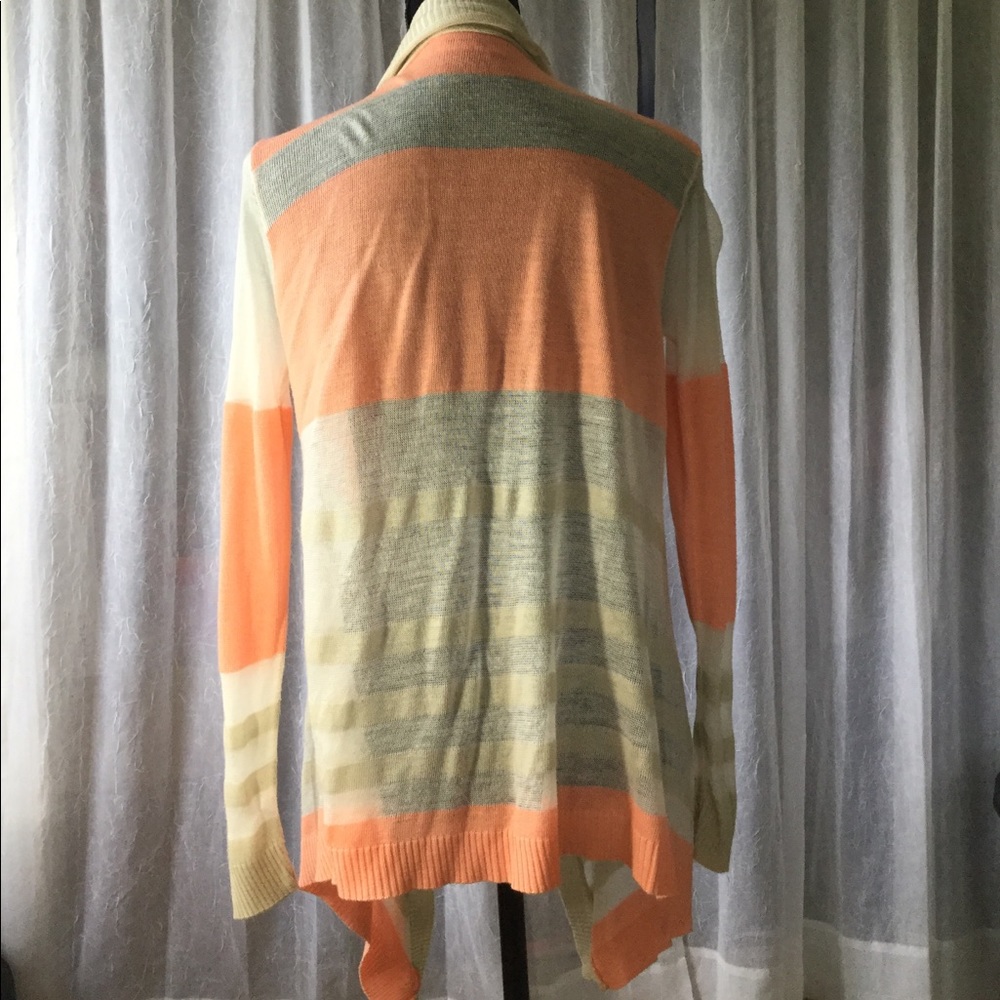 Coral and cream cardigan - Picture 3 of 6