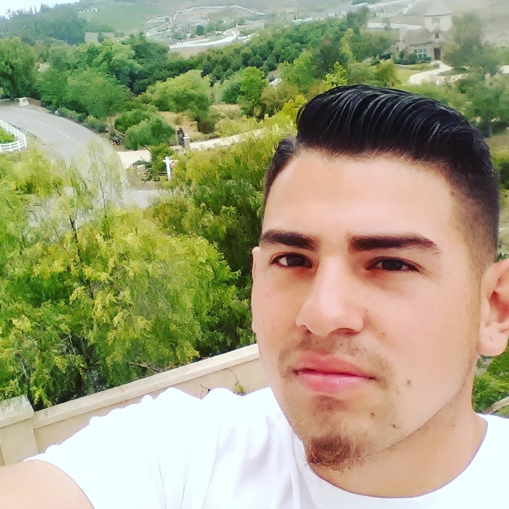 Meet your Posher, Luis