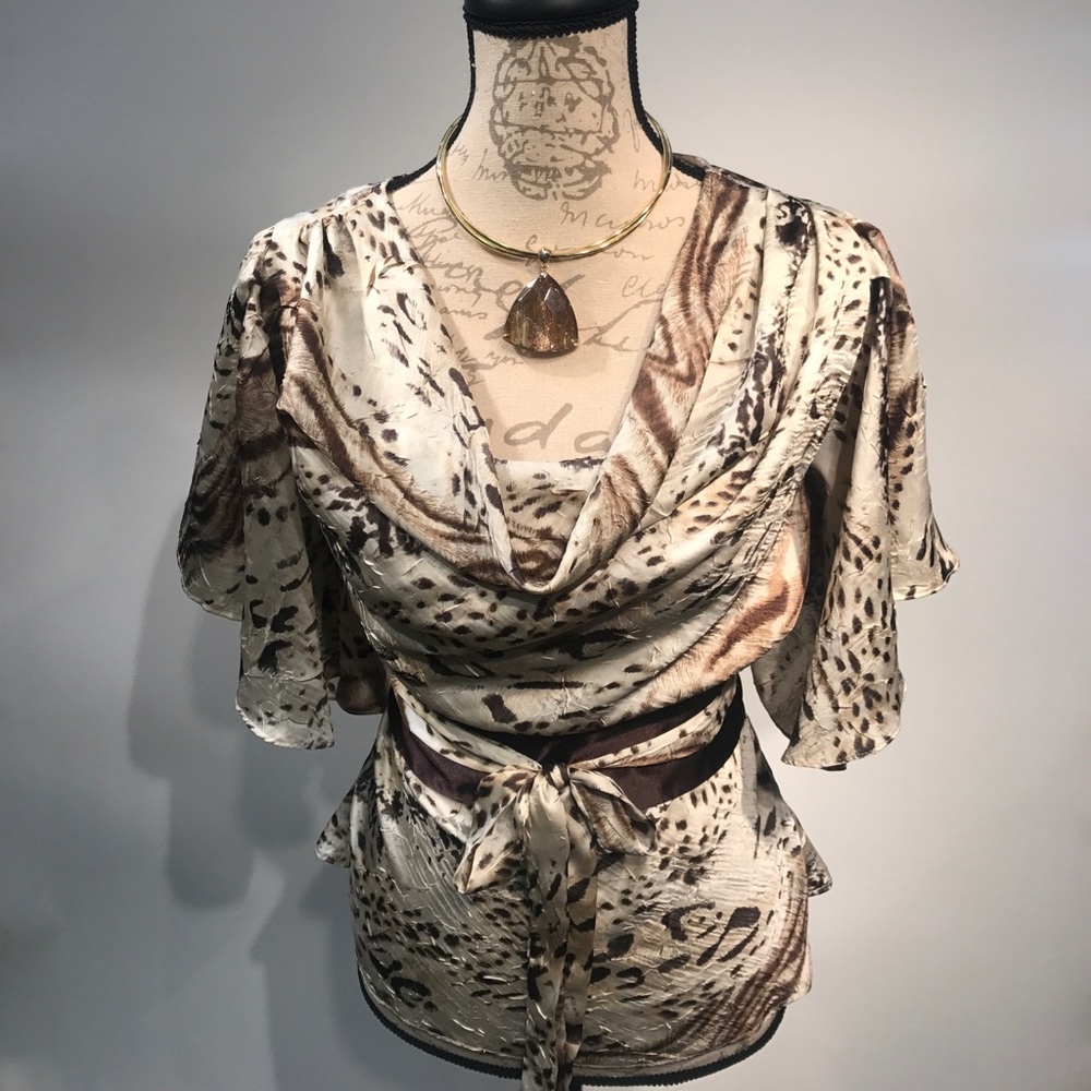 Top by grass collection