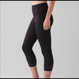 *NWT* Lululemon Anew Crop