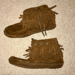 Minnetonka fringe ankle boots