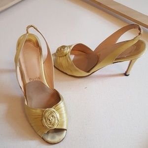 Satin Roes Christian Louboutain's