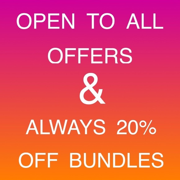 Xhilatation Off the Shoulder Romper -Medium - Picture 8 of 8