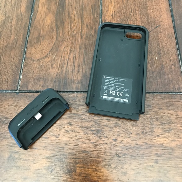 Mophie Charging Case for iPhone 5, 5s, 5c and 5e⚡️ - Picture 3 of 6