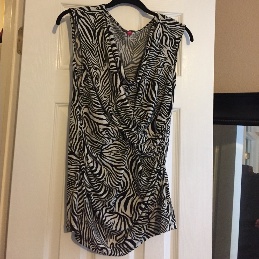 Matte jersey sleeveless blouse