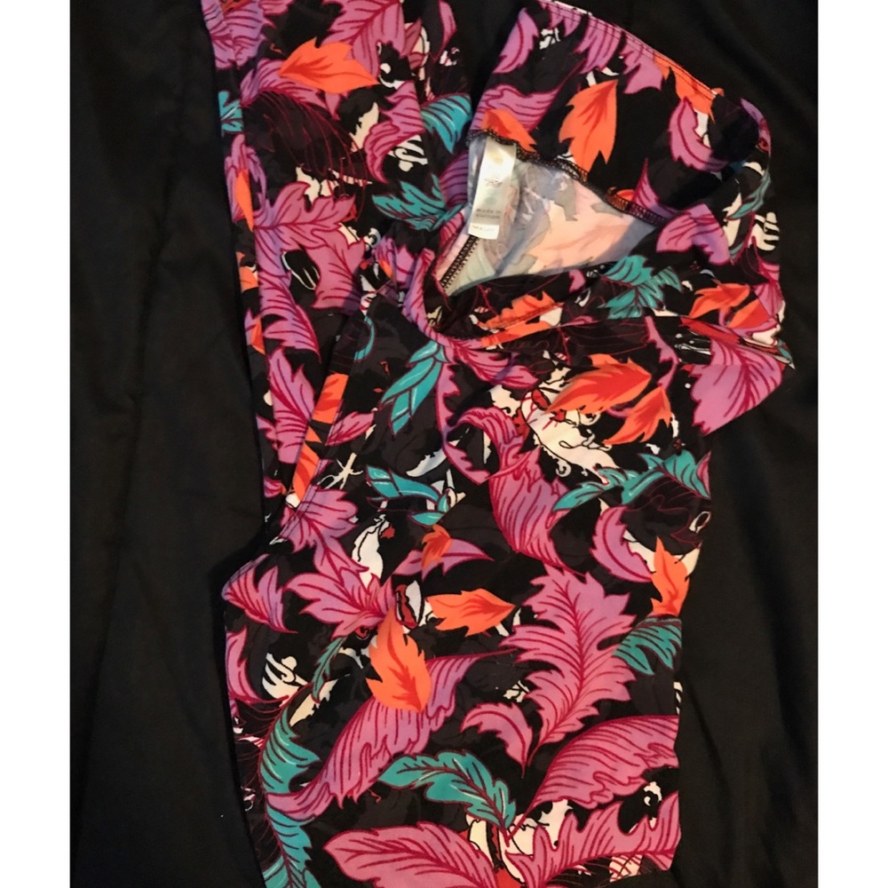 NWOT LulaRoe TC Leggings