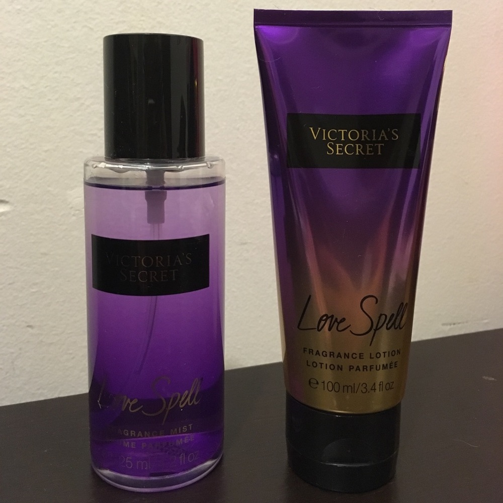 Victoria's Secret body spray set - love spell
