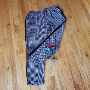 Women's black and white casual pants