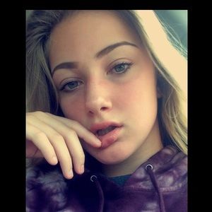 Meet your Posher, Avery