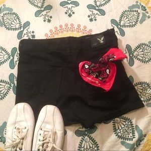 ☪️ High waisted AEO black shorts ☪️