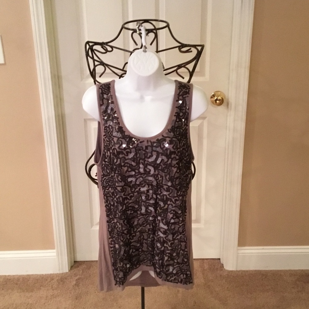 TANK TOP WITH SEQINS