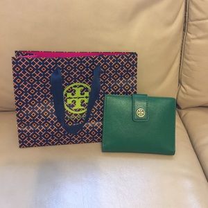 Authentic Tory Burch green wallet