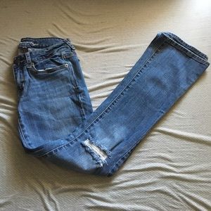MOVING SALE! American Eagle Skinny Kick Jeans