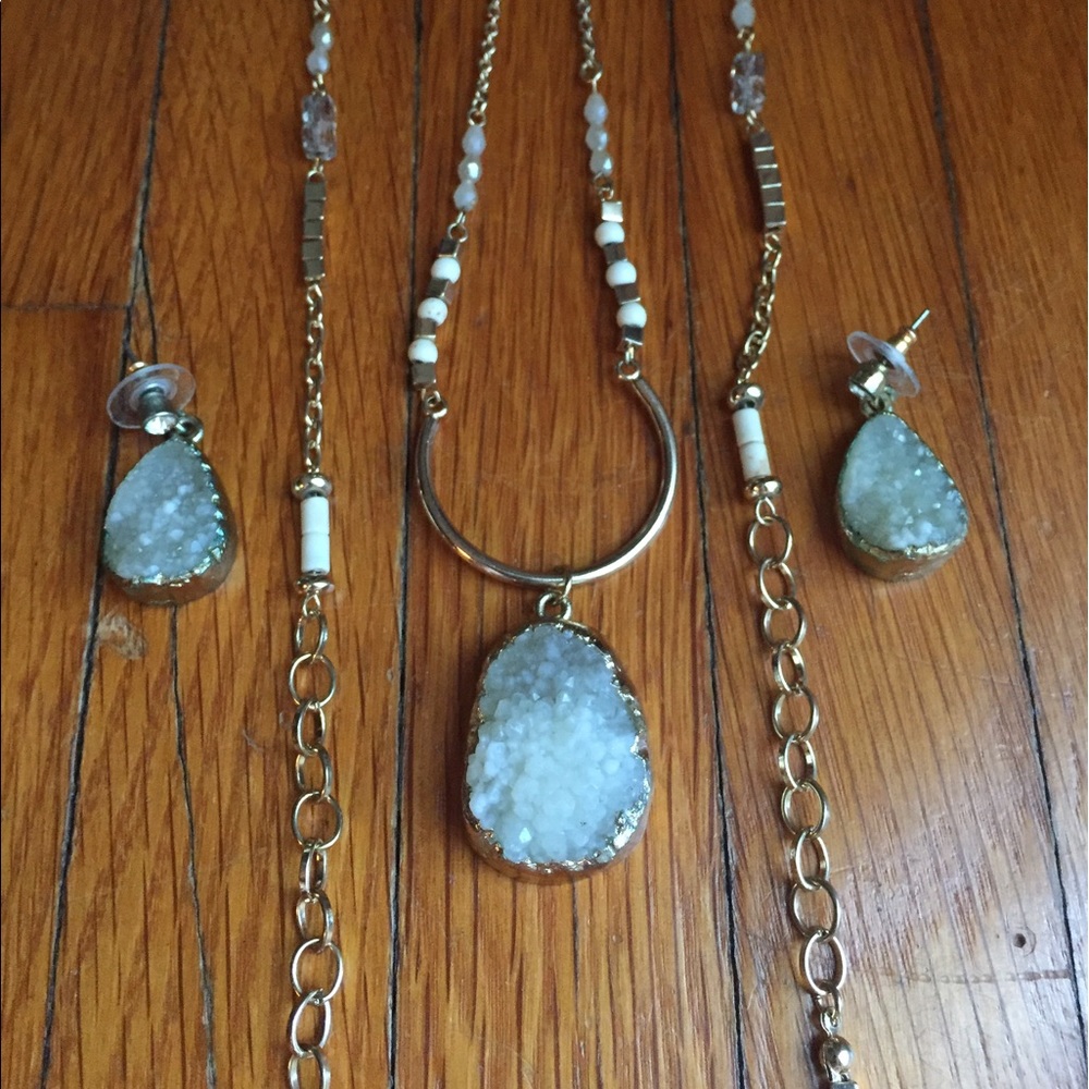 Grey natural stone crystal necklace earring set