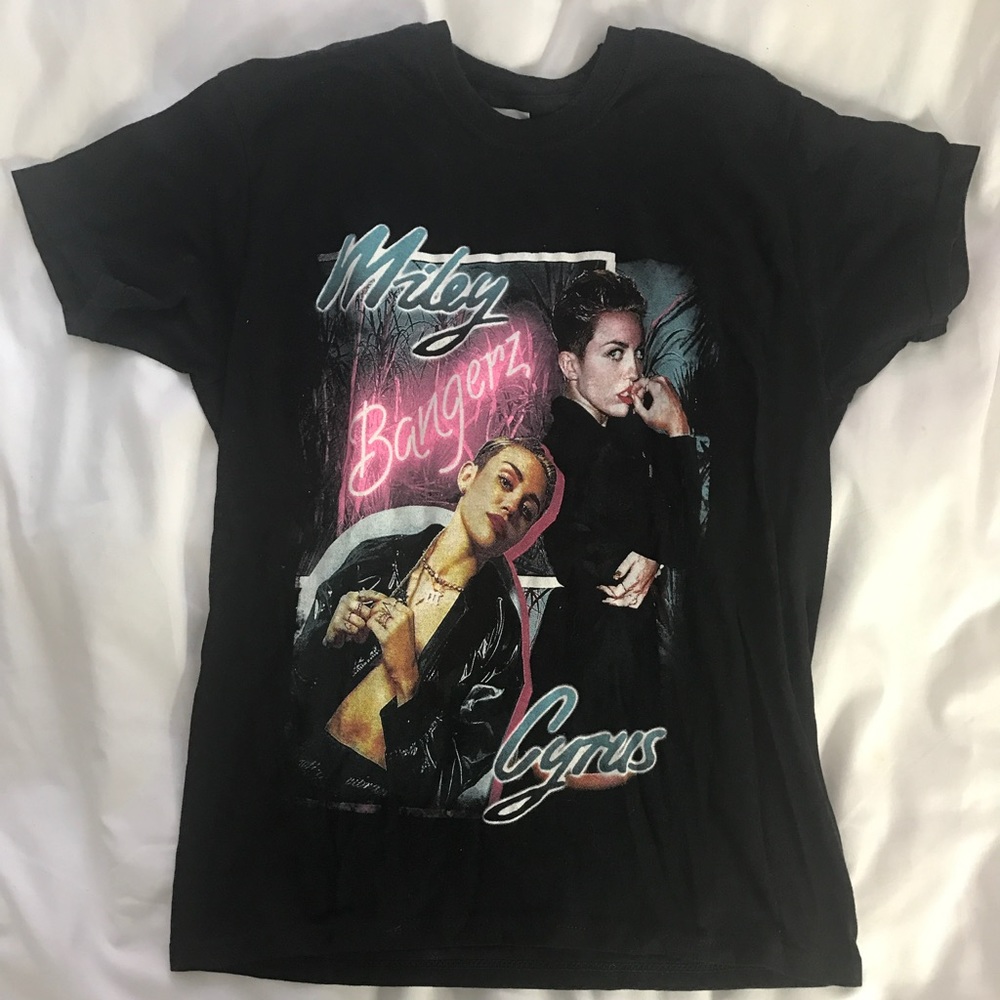 Miley Cyrus bangers tour t-shirt