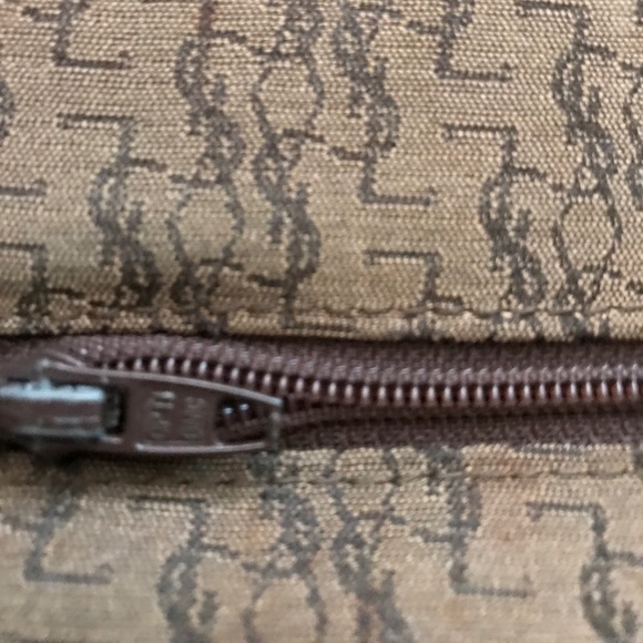 YSL - Picture 5 of 5