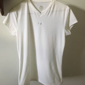 white under armour tshirt