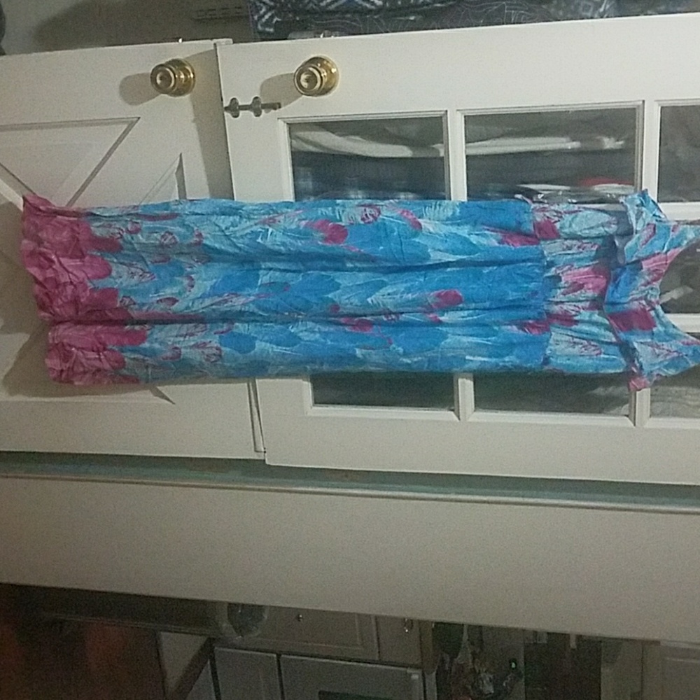 Rue 21 mutlicolor feather maxi