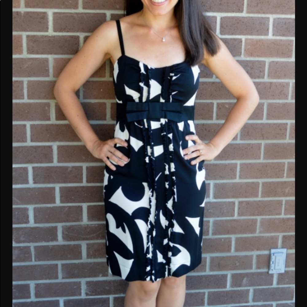Diane von Furstenberg DVF Bow Front Black and White Silk Dress Size S