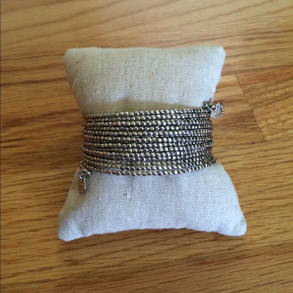 Stella & Dot Bardot Spiral Bangle in Silver