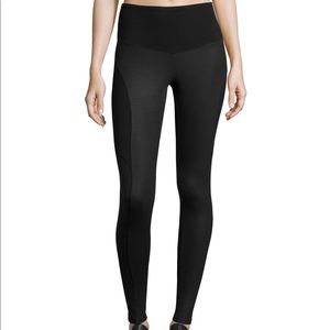 Yummie Coated Moto Legging size XS