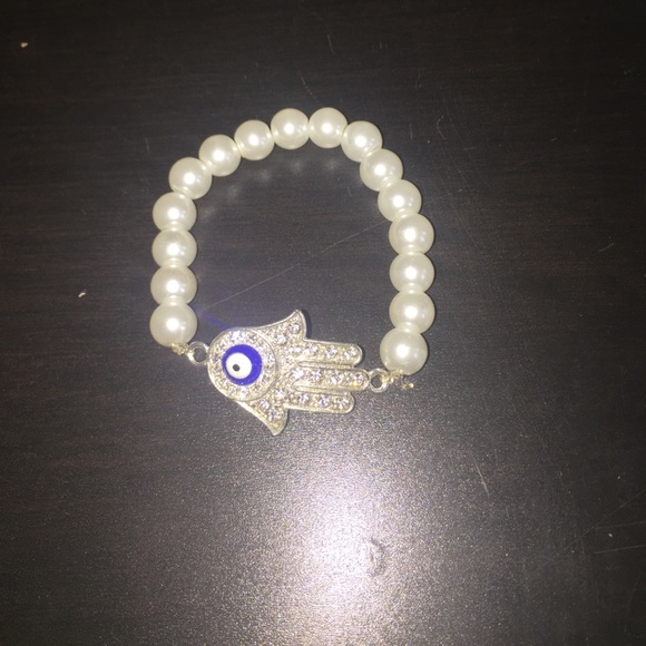 Bracelet - Picture 1 of 3